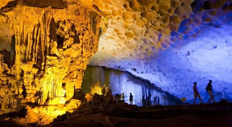 Dau Go Cave Halong Bay