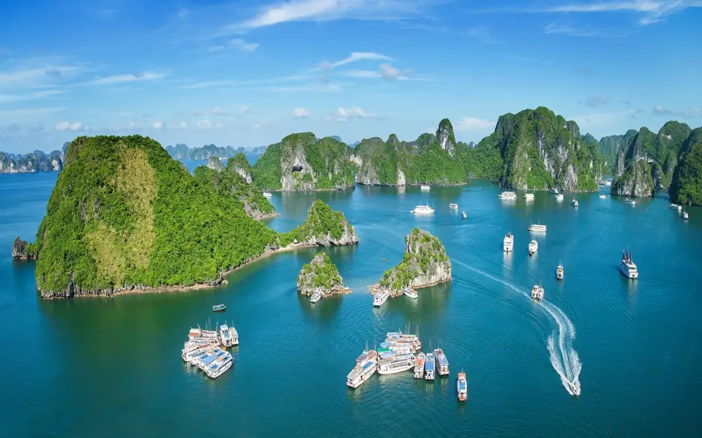 Halong Bay view in the summer