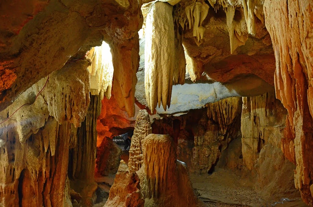 stalagminites inside the cave