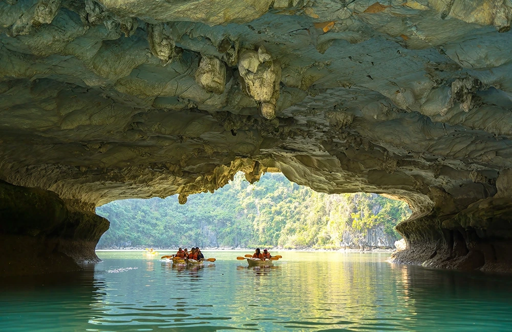 Kakyaing in Luon Cave