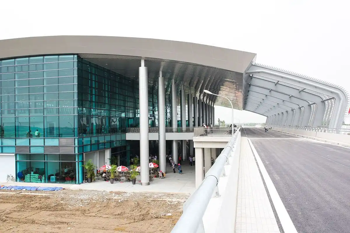 Cat Bi Airport in Hai Phong is the closest airport to Halong Bay