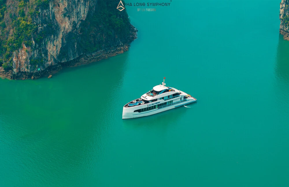 Symphony Cruise Halong BAy