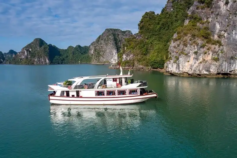 a Day boat in Halong Bay