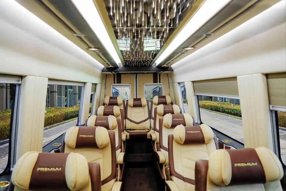 Inside a limousine from Halong Bay to Ninh Binh