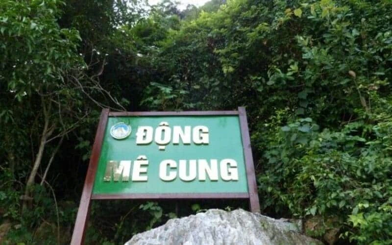 Me Cung Cave entrance