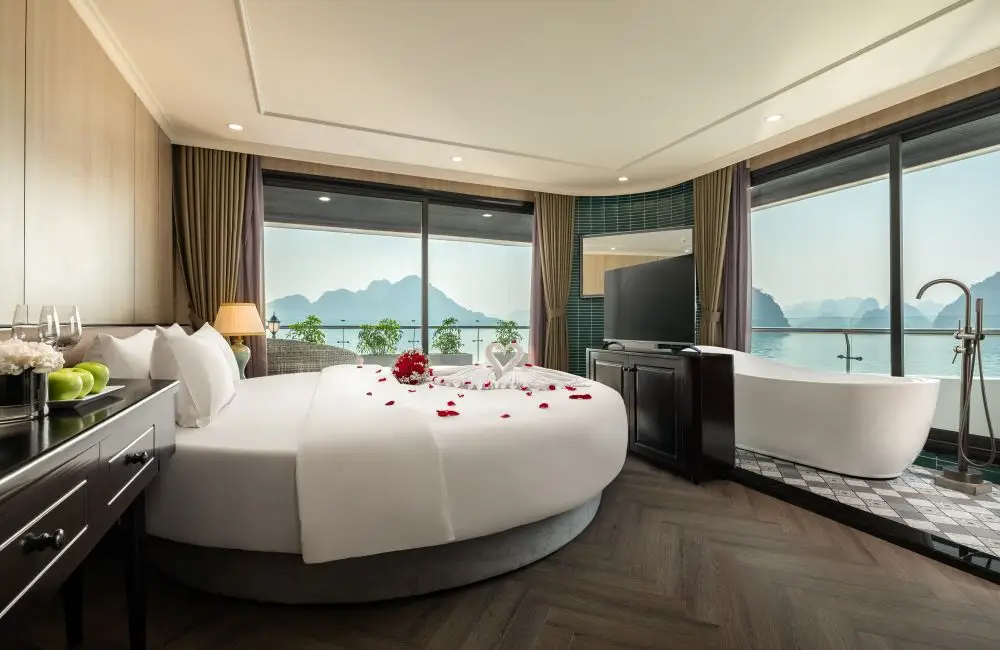 Honeymoon Suite with moon bed