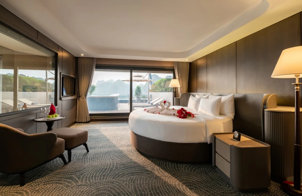 Honeymoon Suite
