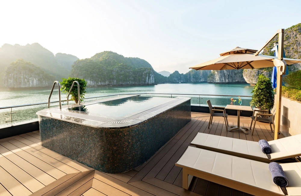 Outdoor Jacuzzi