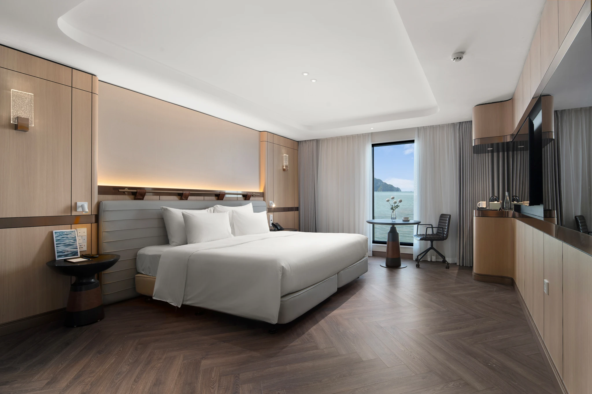 Ocean Suite 1