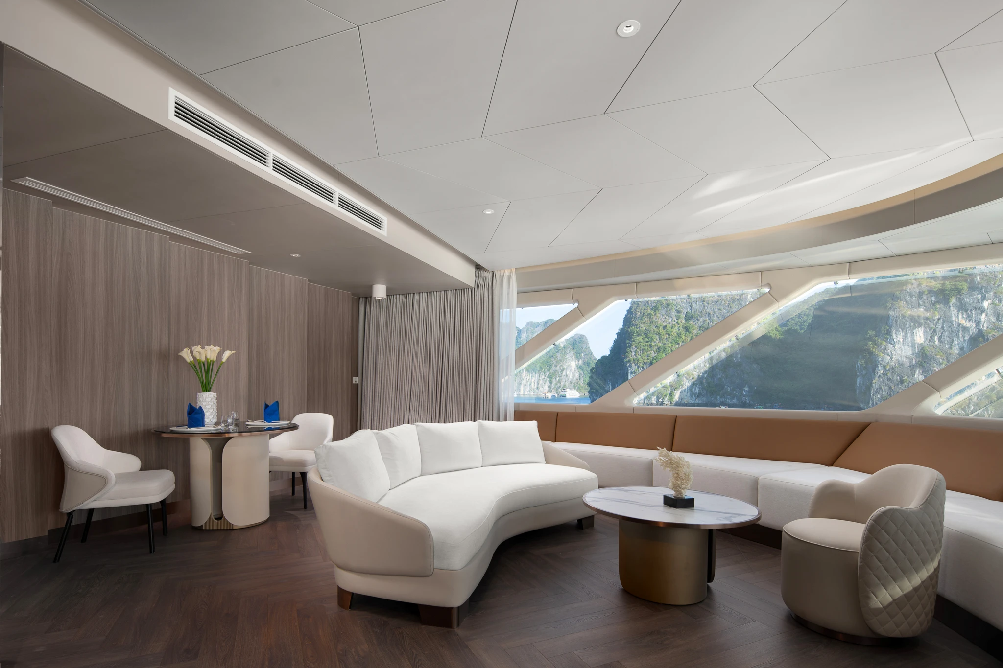 Oceania Suite 1