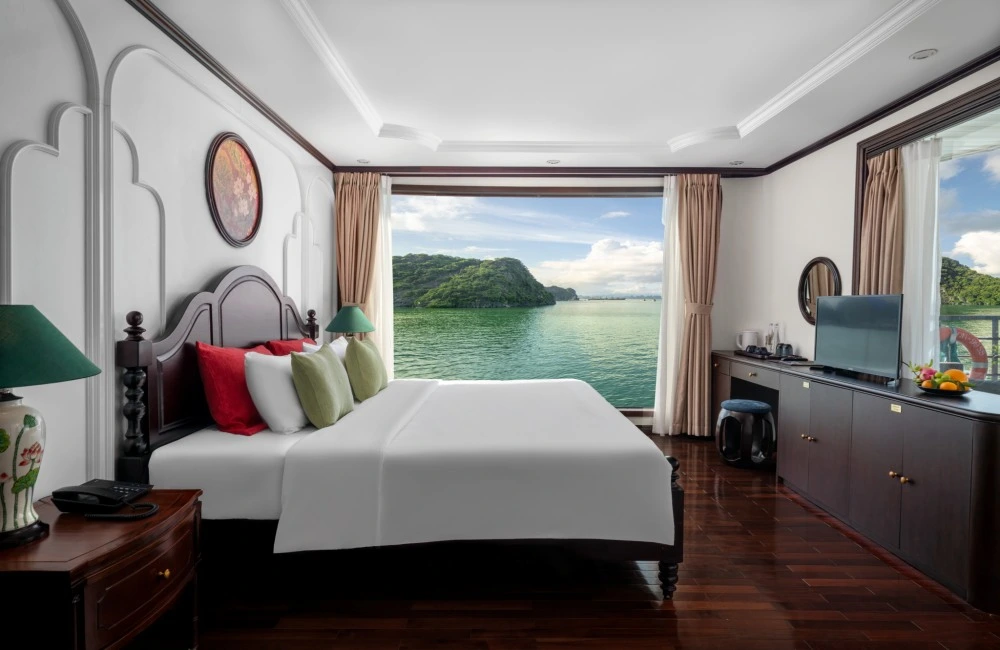 Ambassador Suite 2