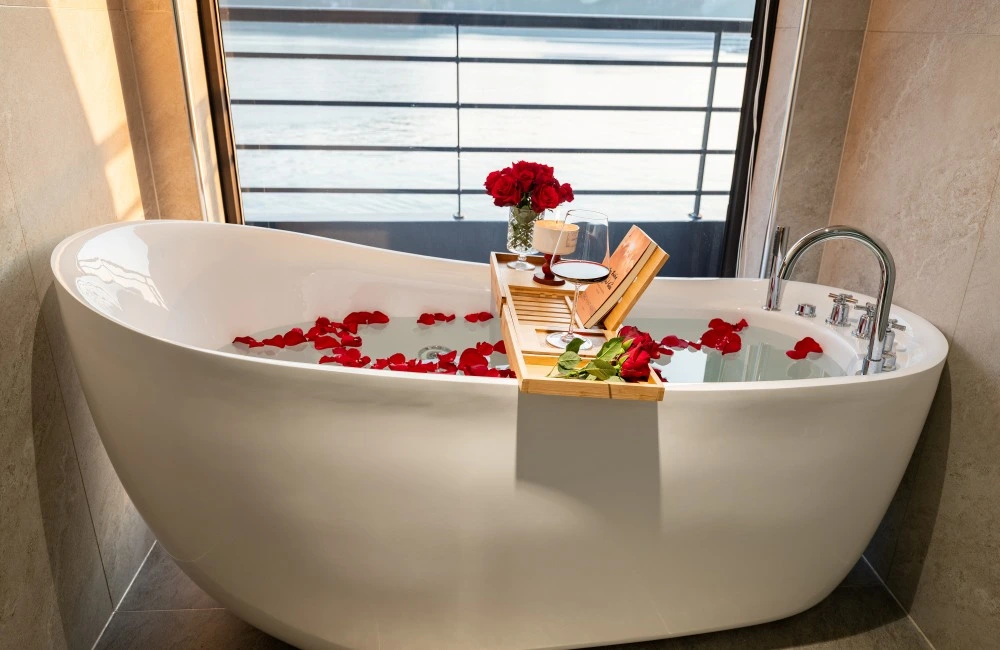 Bathtub