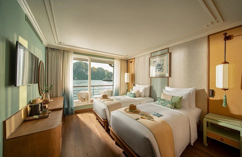 Signature Suite Cabin with Twin Bed