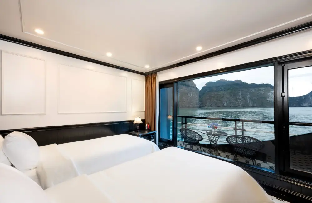 Deluxe Cabin with Twin bed