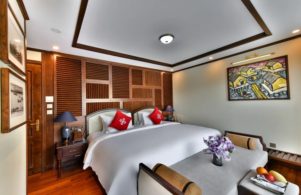 Delta Suite