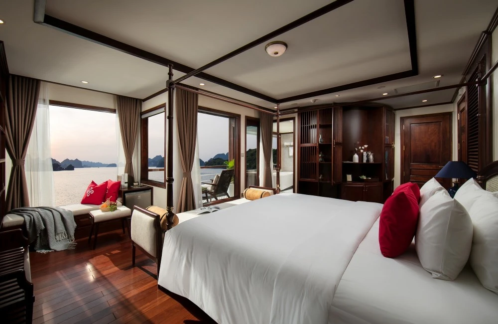 Regal Suite