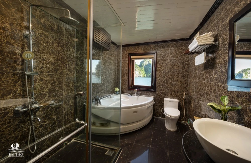 Bathroom with Jacuzzi