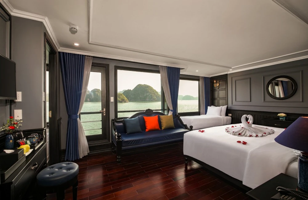 Luxury Suite 1