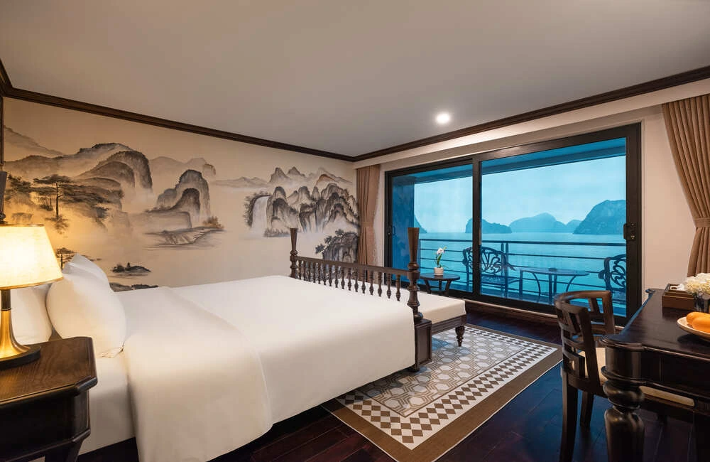 Velar Senior Suite