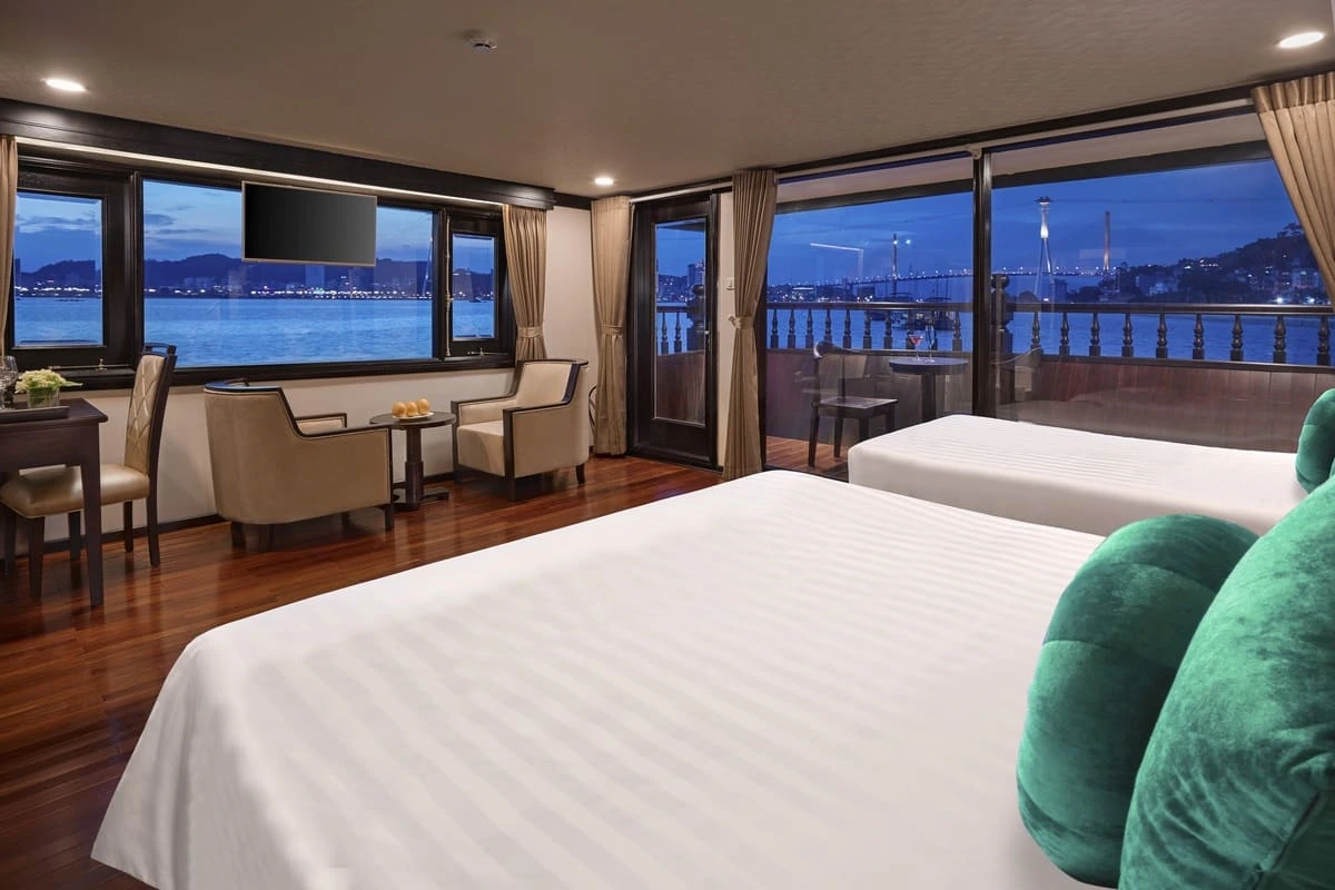 Royal Suite 2