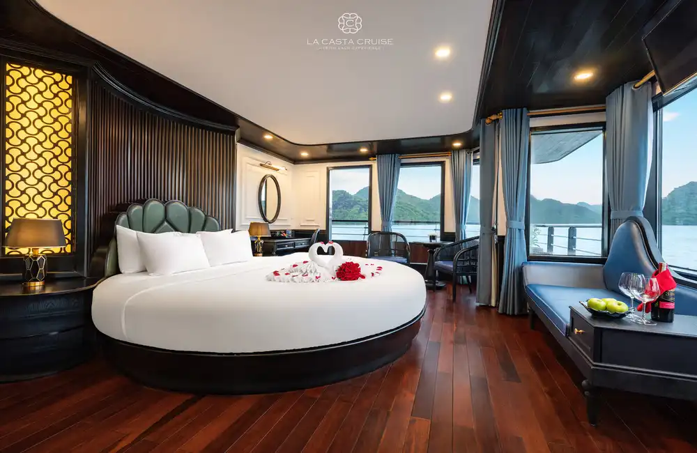 Honeymoon Suite 1