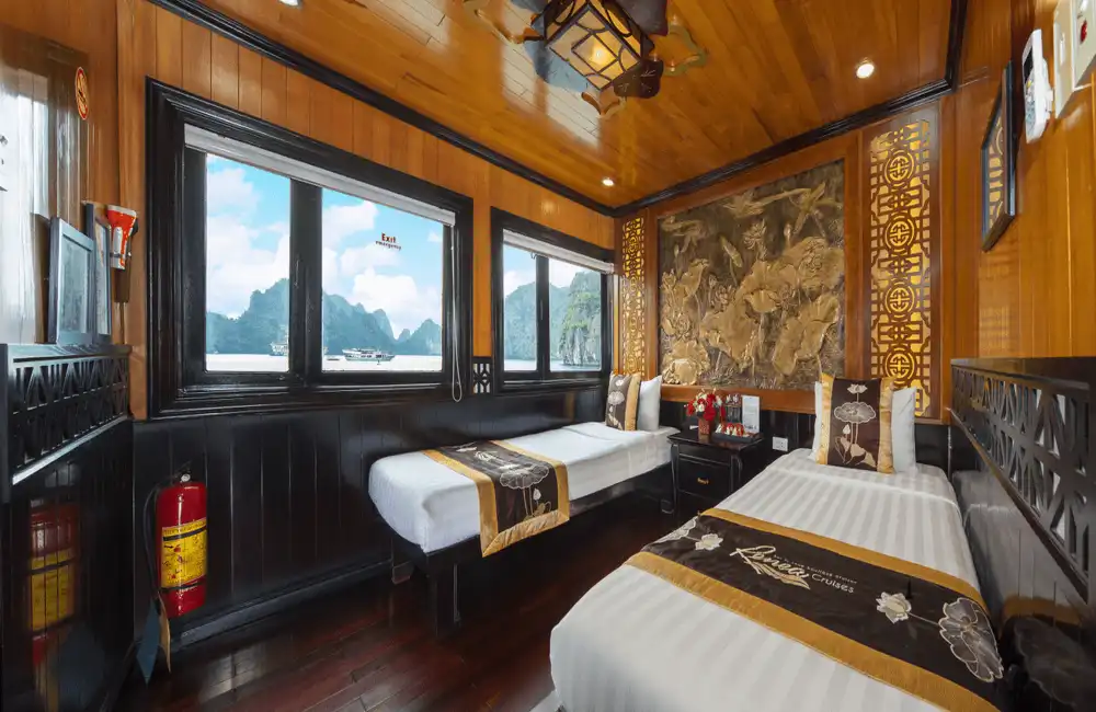 Deluxe Cabin with twin bed