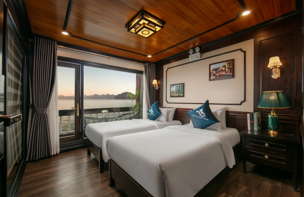 Deluxe Cabin with twin bed