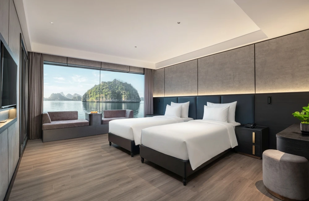 Junior Ocean Suite with Twin BEd