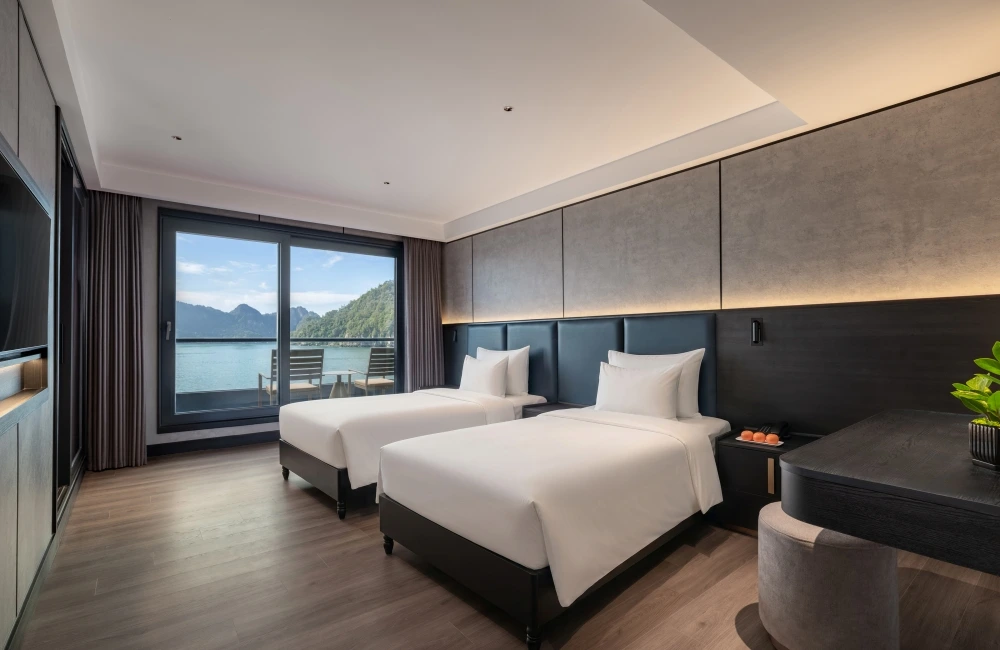 Senior Balcony Suite with Twin BEd