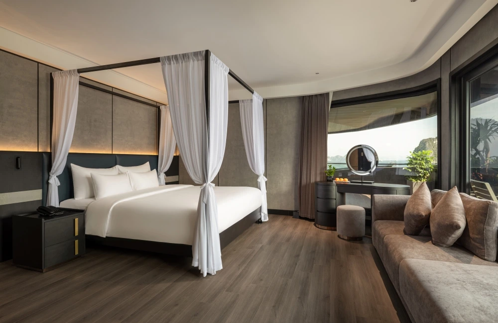 Elite Balcony Suite