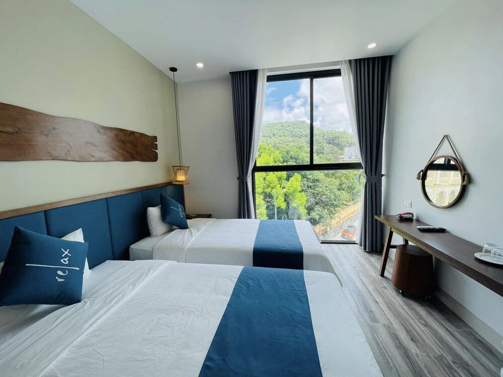 The Light Halong Hostel