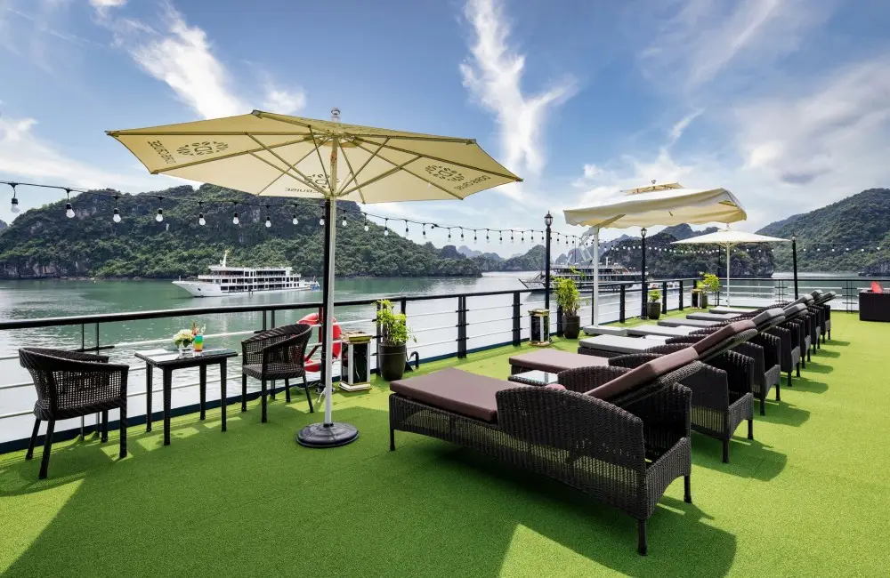 Doris Cruise sundeck