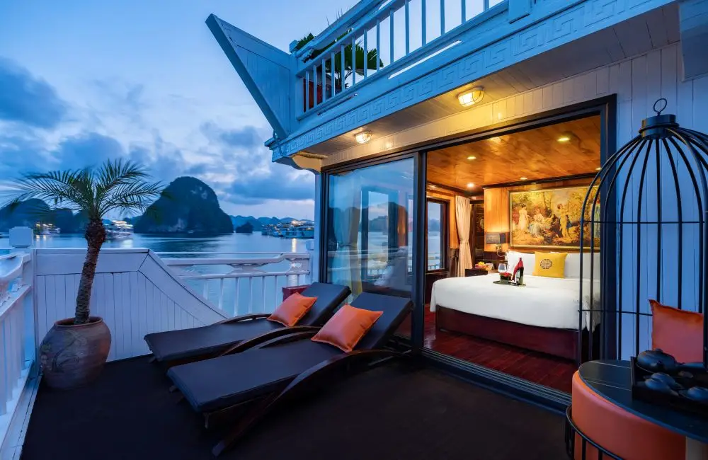 Cruise Cabin with sundeck