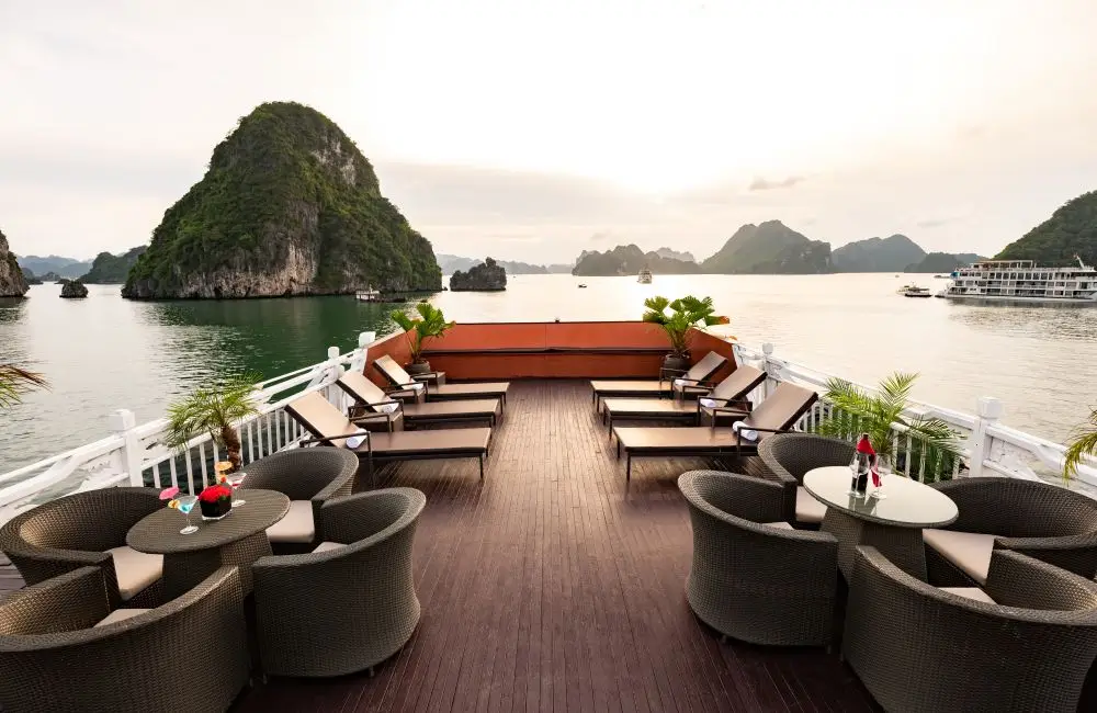 Seating on the sundeck