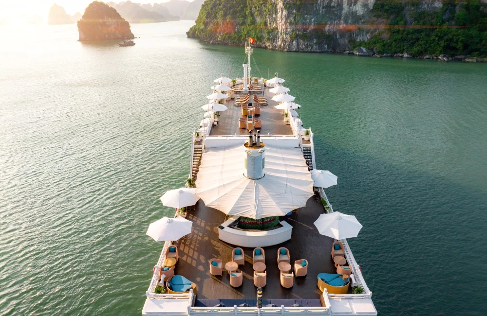 Cruise deck view from above