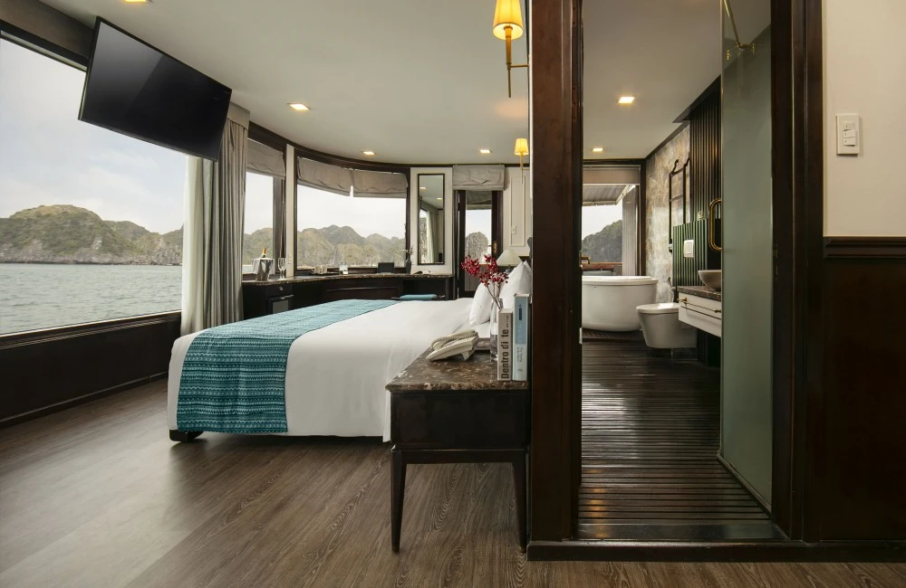 Cruise Cabin