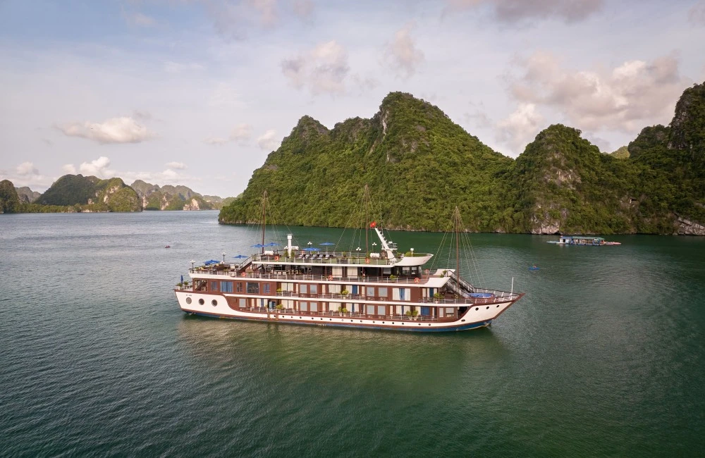 Le Journey Elegance Cruise