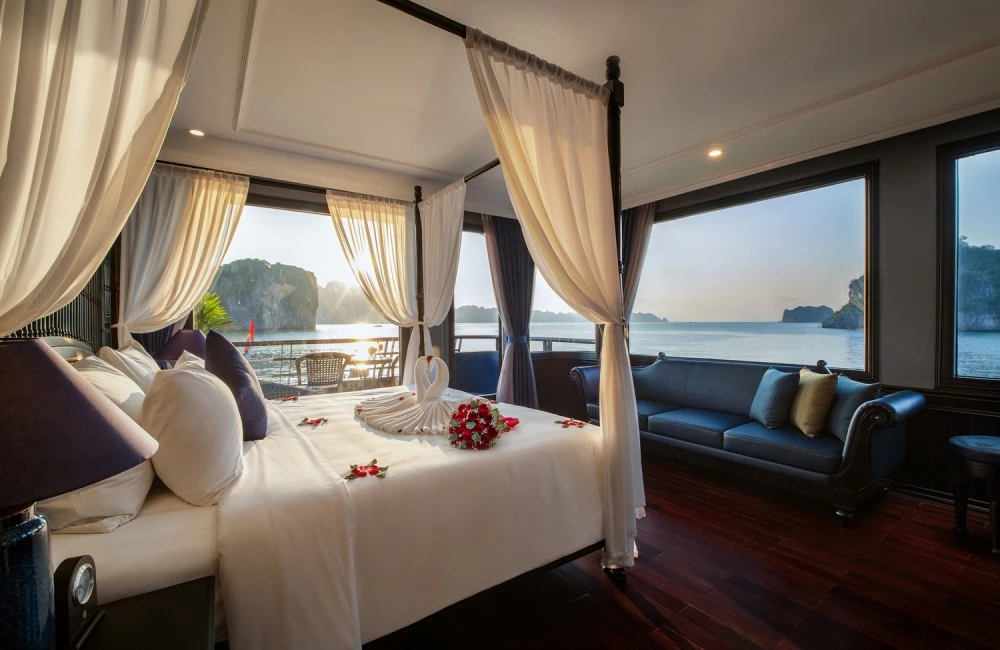 Cruise Cabin