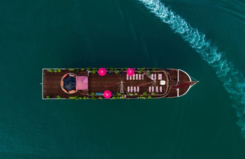 Cruise deck from above
