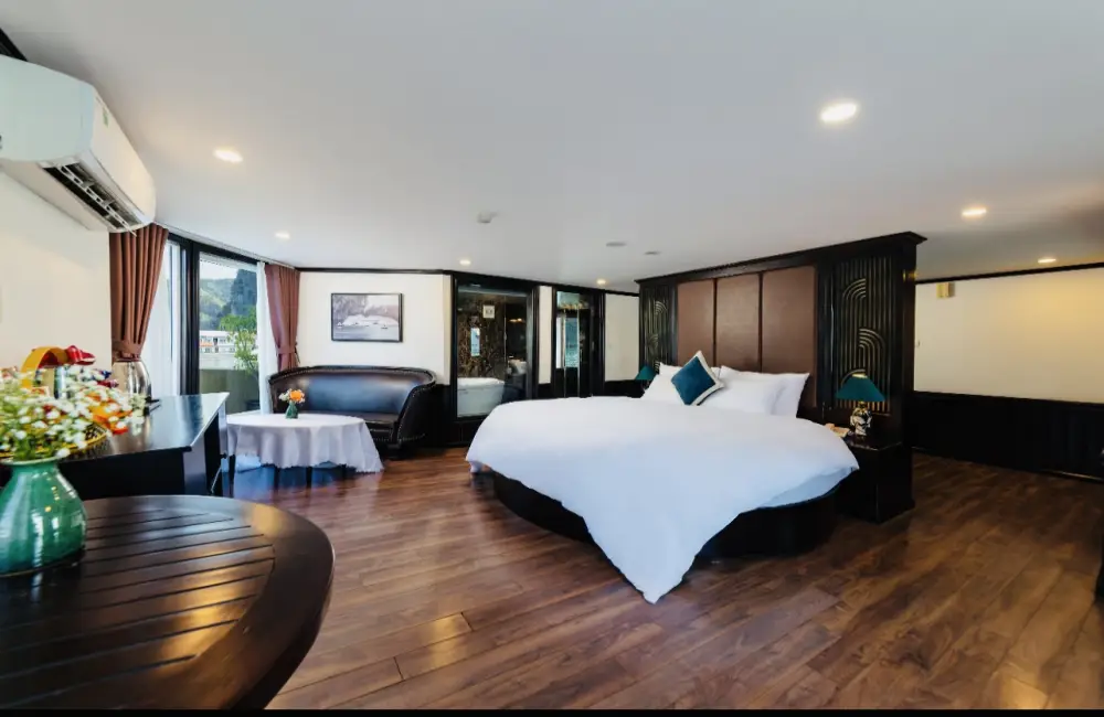 Cruise Cabin