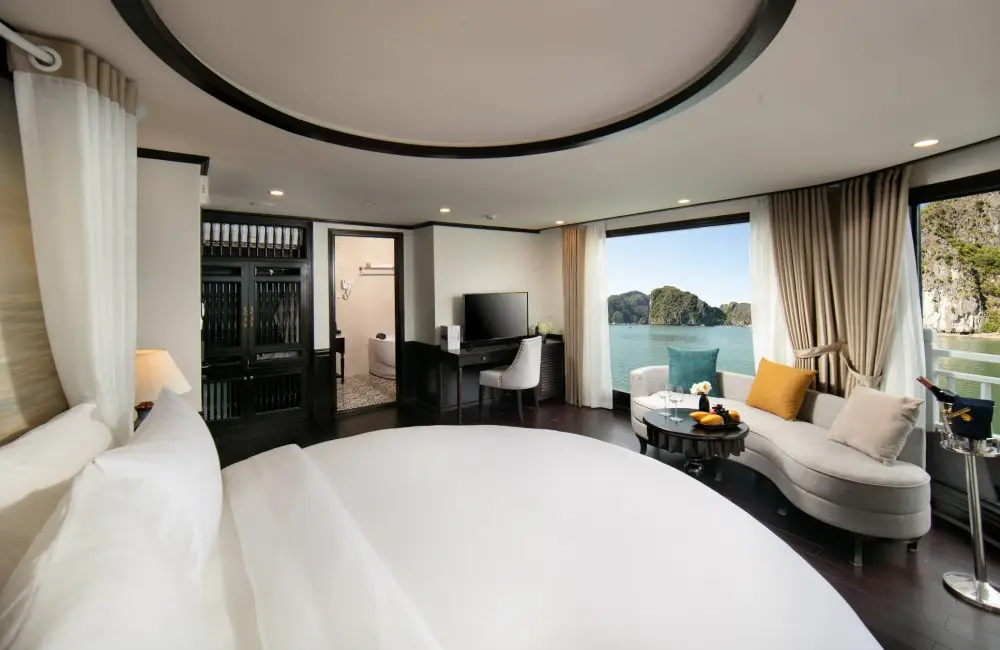Cruise Cabin