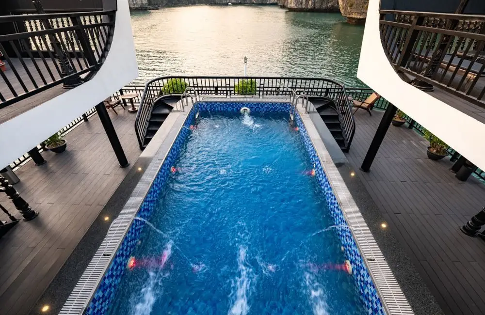Swimming Pool on 2nd deck