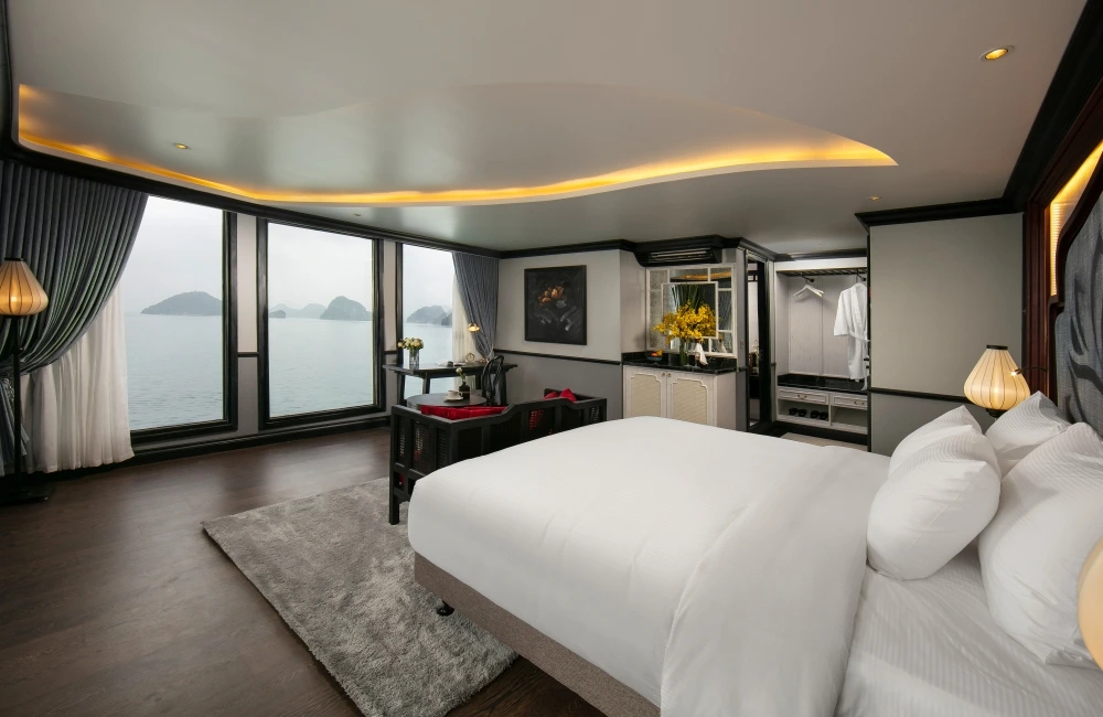 Cruise Cabin