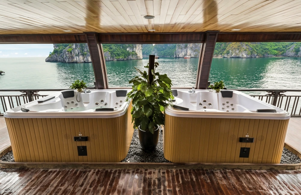 Outdoor Jacuzzis