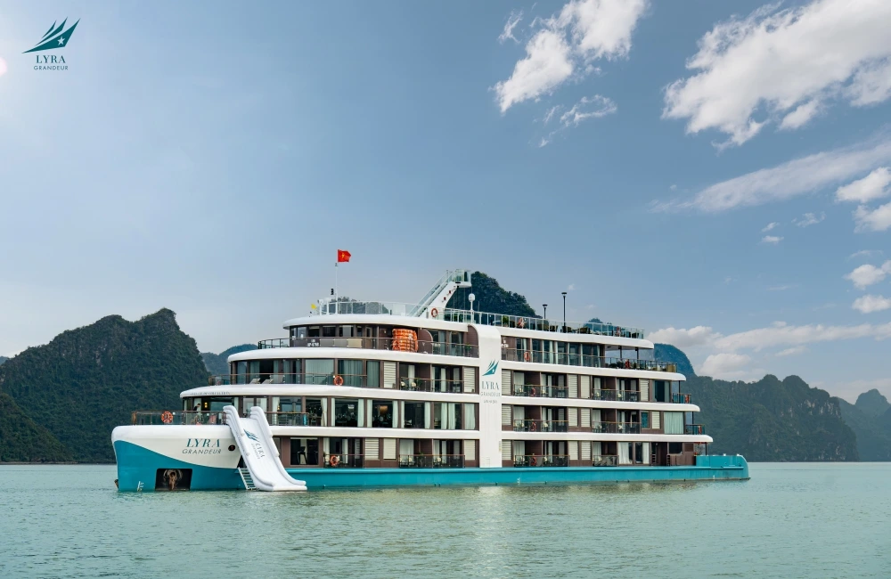 Lyra Grandeur Cruise