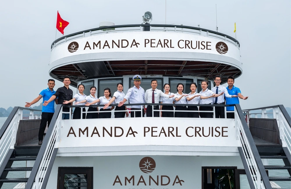 Cruise crew