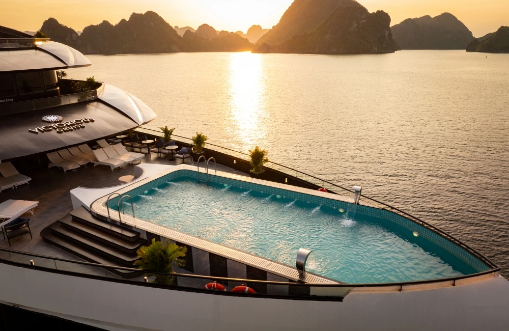 Outdoor swimming Pool