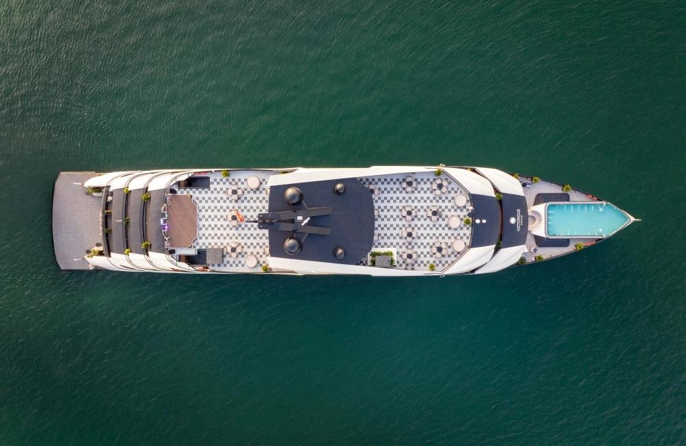 Cruise view from above