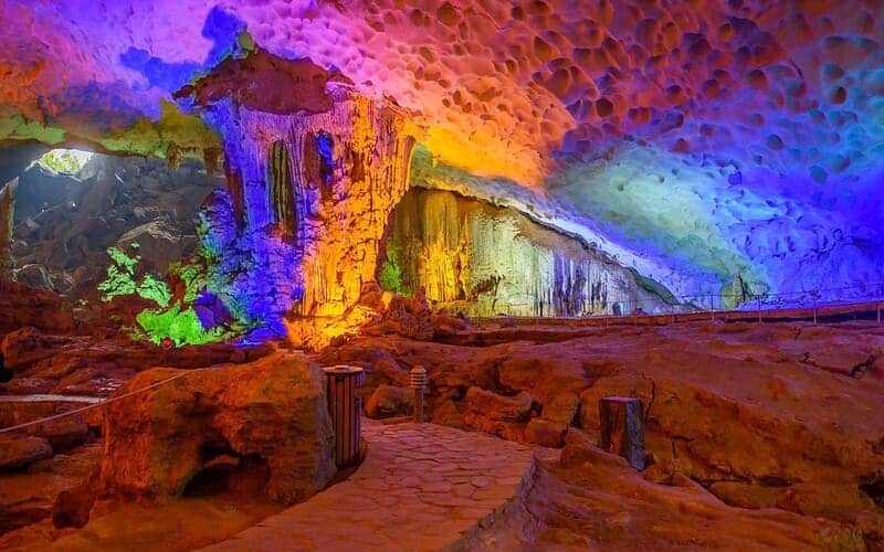 Thien Cung Cave: Journey into the Mystical World