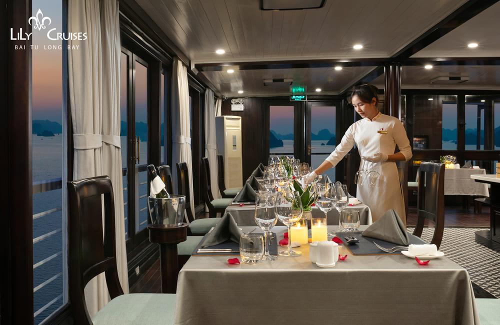 Dining on Lily Cruise